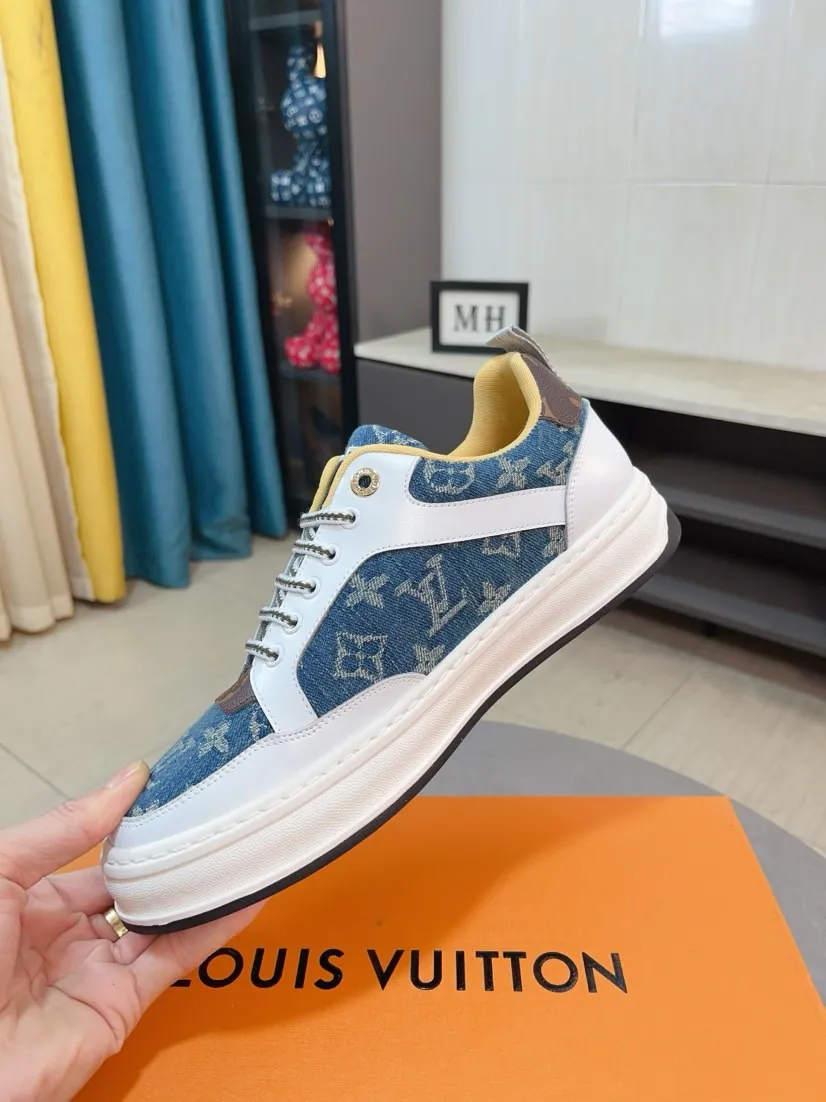 Men's shoes💰420🌹🌹[LV]🌹High-end men's shoes brand: official website 1:1 latest masterpiece: the upper is made of Italian imported first-layer cowhide with special materials➕full genuine leather lining🔥, making walking more convenient and comfortable! Exclusive new style, stunning work [color]! Create a fashionable personality to set off your uniqueness! A must-have for trendy men! Classic🔥Number: 38-44